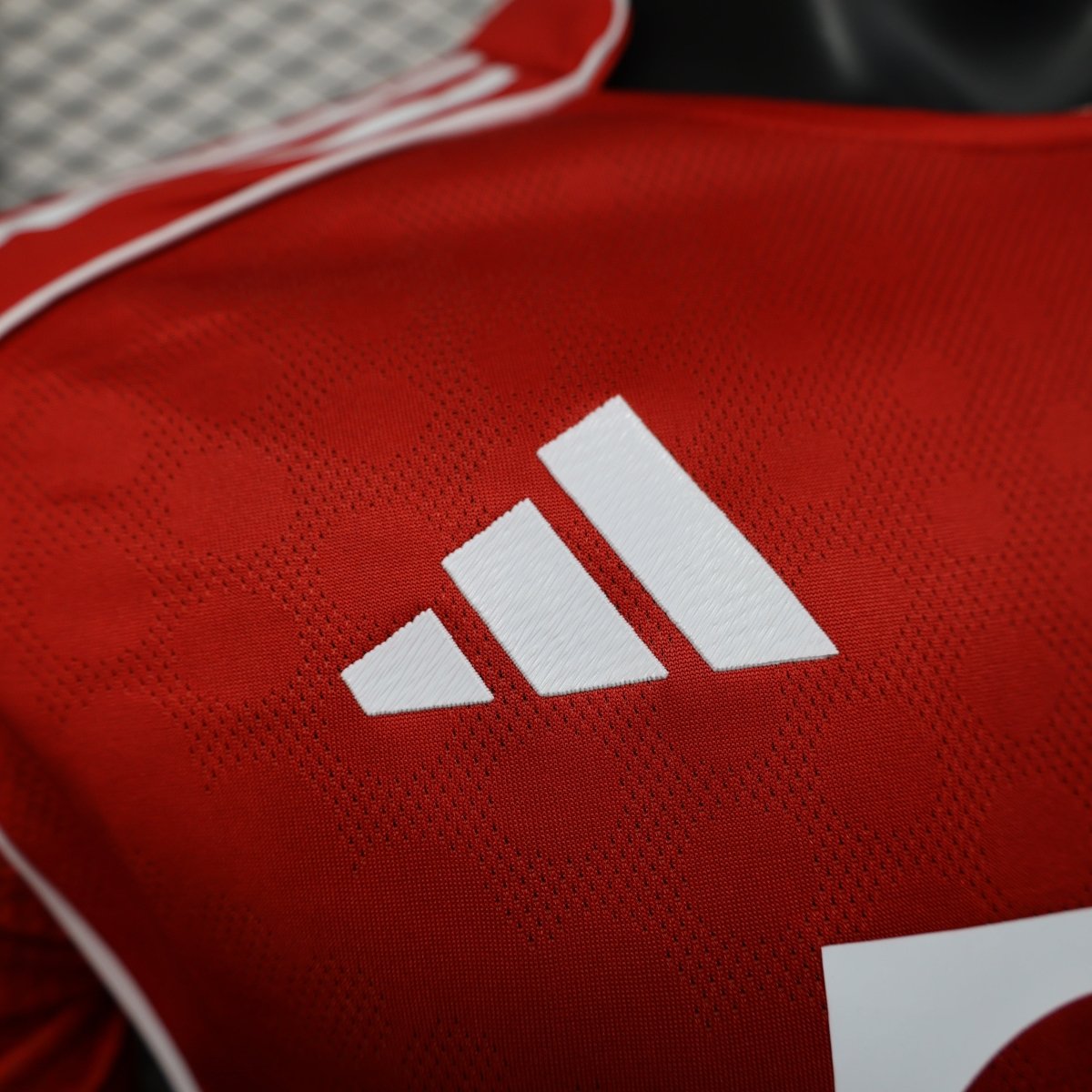 Bayern Munich Domicile 25/26 version Joueur.