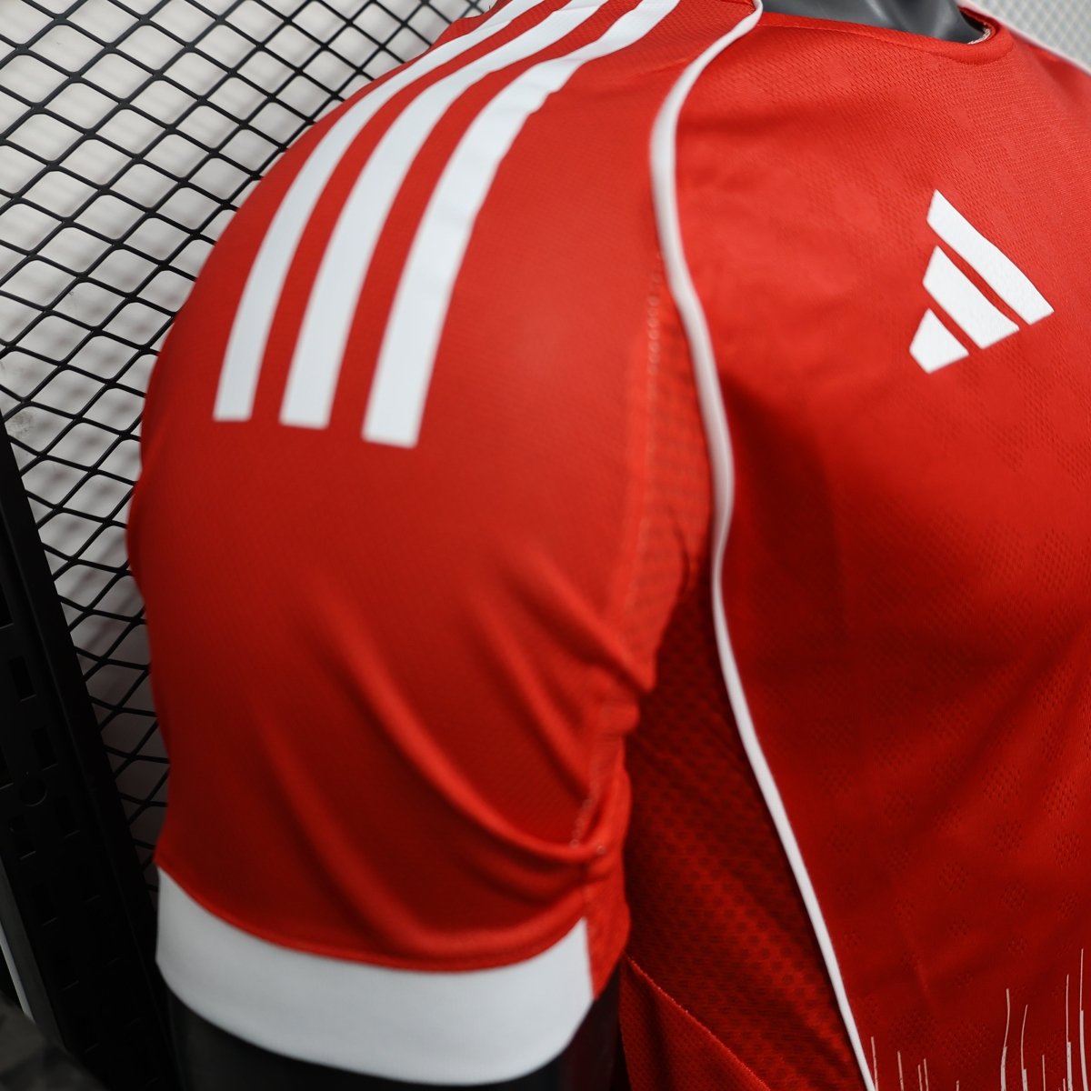 Bayern Munich Domicile 25/26 version Joueur.